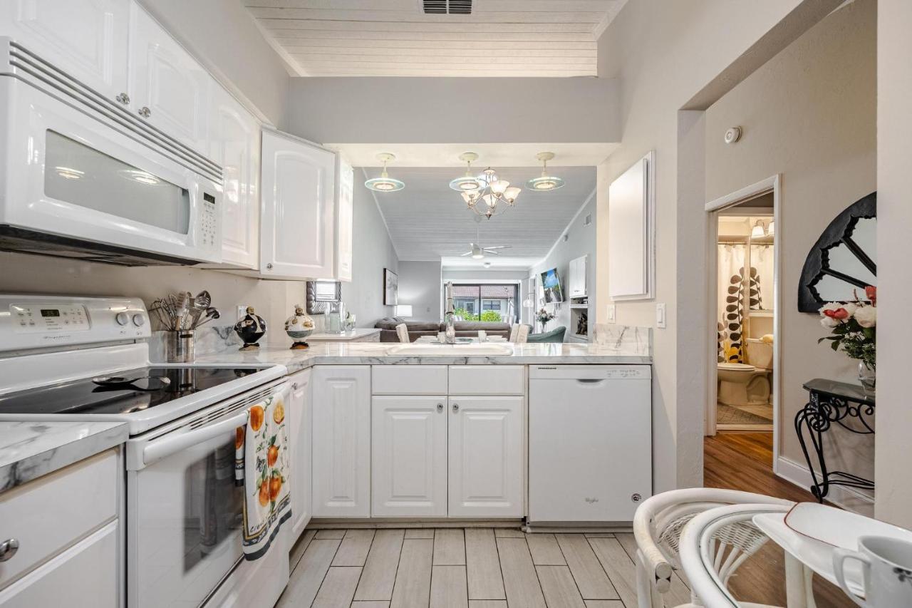 Association, Tennis Courts And Pool, Sleeps 4 - Cinnamon Cove Cozy Condo Φορτ Μάγιερς Εξωτερικό φωτογραφία